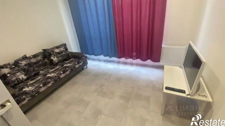 1-комн квартира ул Сергея Свиридова, 15,  д. 15