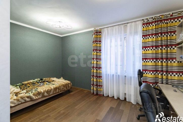 3-комн квартира ул Максима Горького, 68 3,  д. 68 3,  к. 3