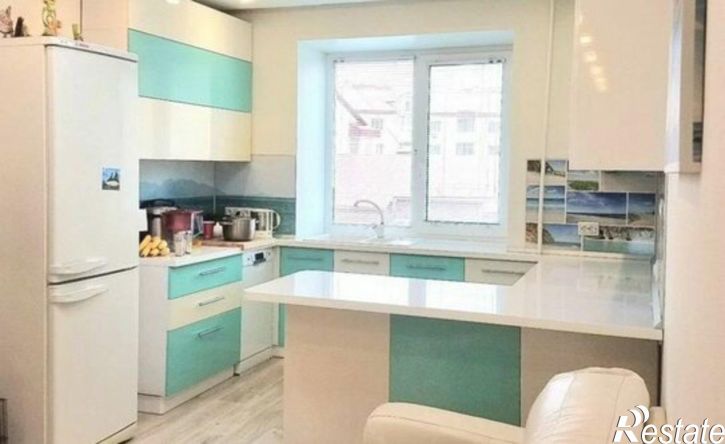 3-комн квартира ул Сургутская, 4,  д. 4