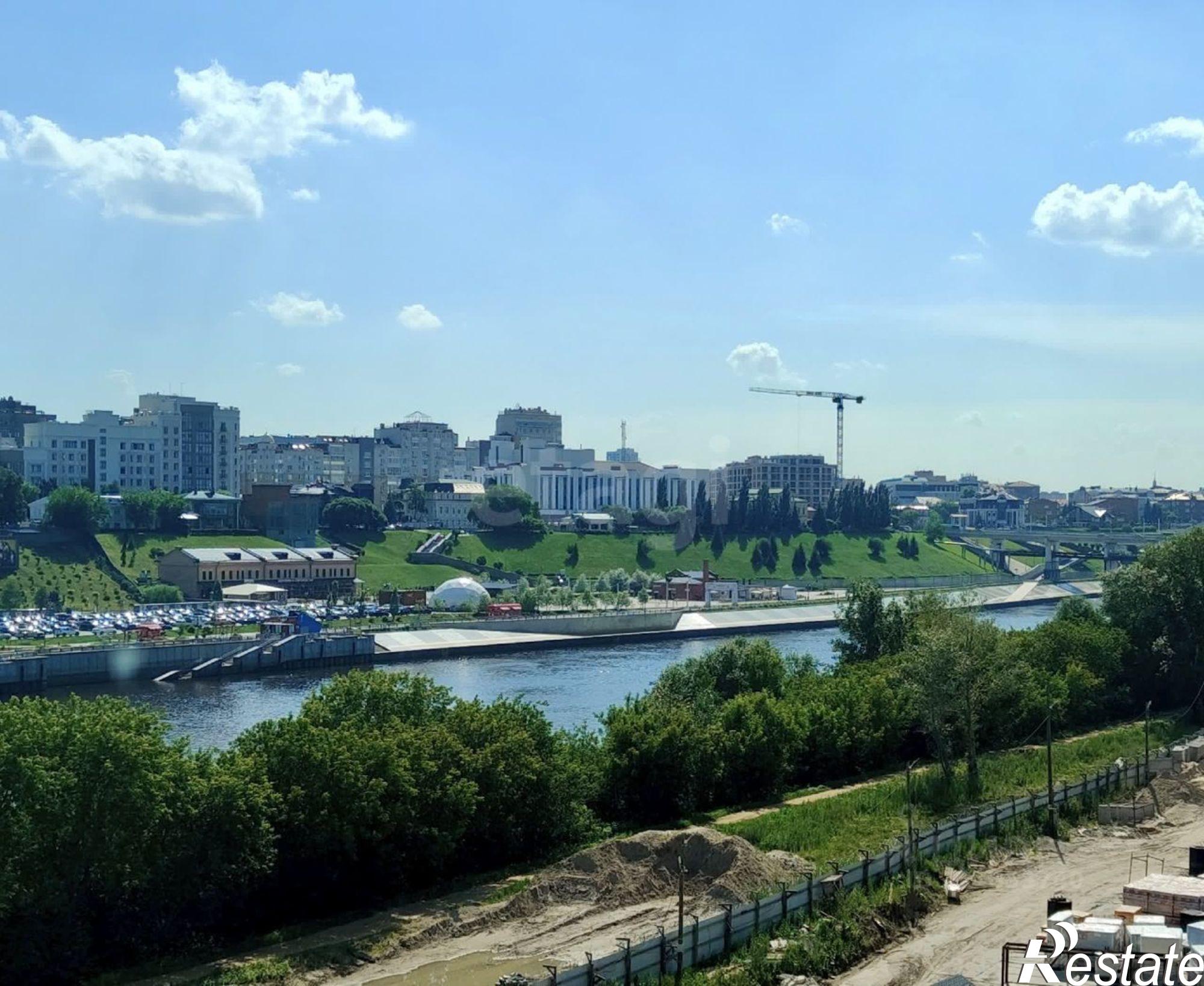 Купить складское помещение за 250 000 рублей на ул Защитников Отечества, 30