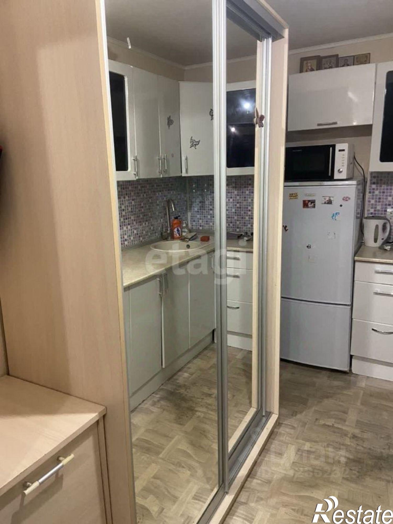 Сдать комнату за 15 000 рублей на Юганский пр-д, 9