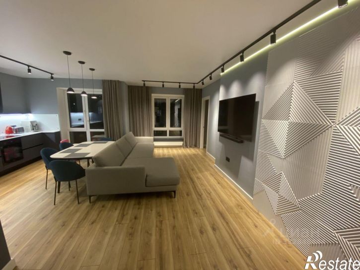 3-комн квартира Тюмень, улица Мельникайте, 30к2