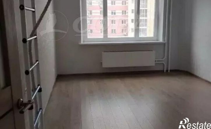 2-комн квартира ул Кремлевская, 102 1,  д. 102 1,  к. 1