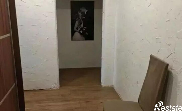 2-комн квартира ул Кремлевская, 102 1,  д. 102 1,  к. 1