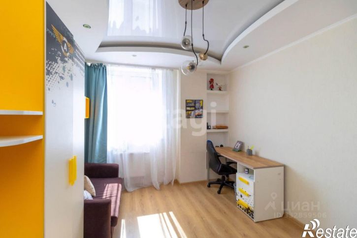 3-комн квартира Заречный пр-д, 39 2,  д. 39 2,  к. 2