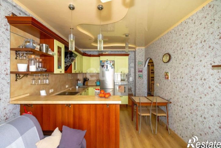 3-комн квартира Заречный пр-д, 39 2,  д. 39 2,  к. 2