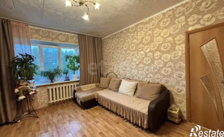 3-комн квартира ул Монтажников, 8,  д. 8