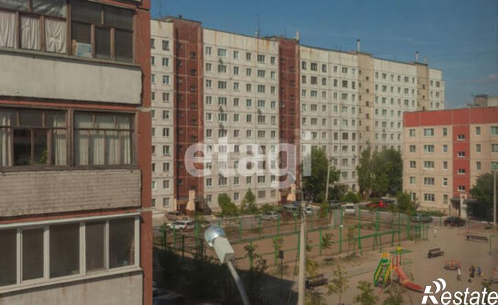 3-комн квартира ул Домостроителей, 4а,  д. 4а