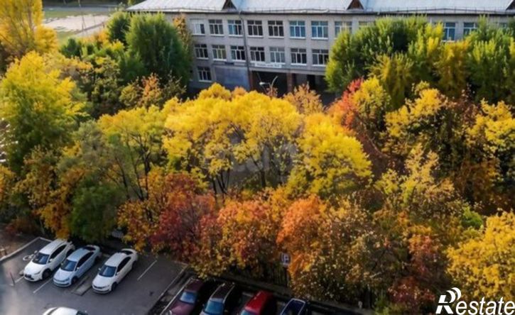 3-комн квартира ул Моторостроителей, 8,  д. 8