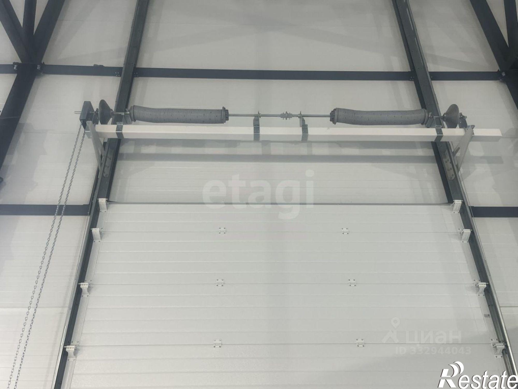 Сдать складское помещение за 360 000 рублей на ул 50 лет Октября, 101а