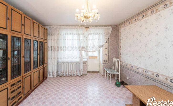 4-комн квартира ул Космонавтов, 1б,  д. 1б