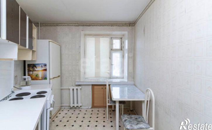 4-комн квартира ул Космонавтов, 1б,  д. 1б