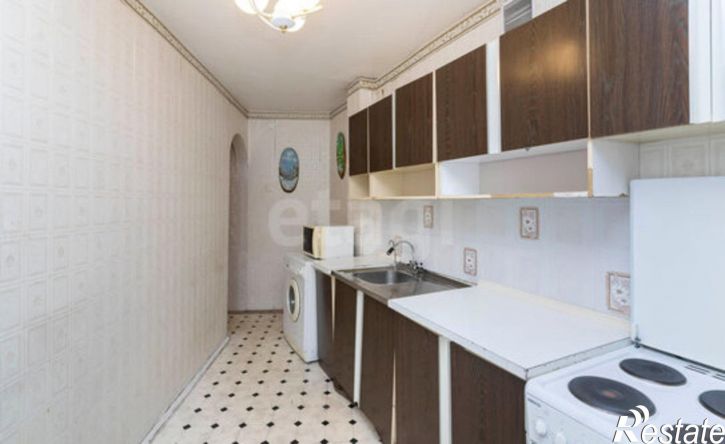 4-комн квартира ул Космонавтов, 1б,  д. 1б