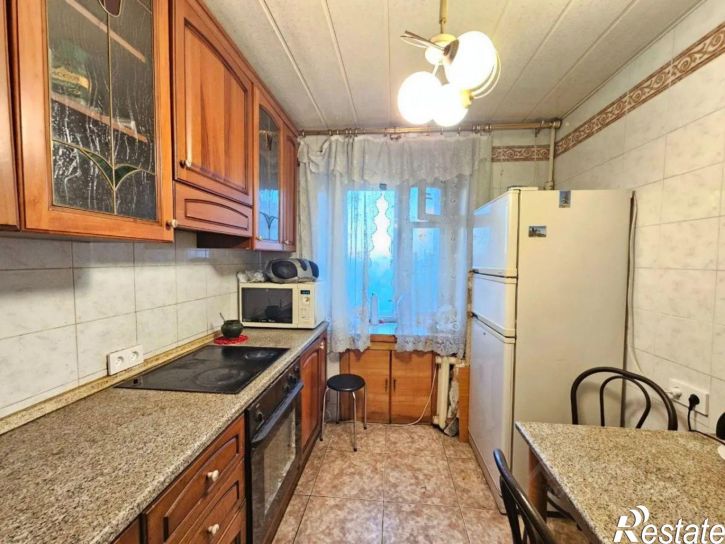 4-комн квартира ул Ставропольская, 8,  д. 8