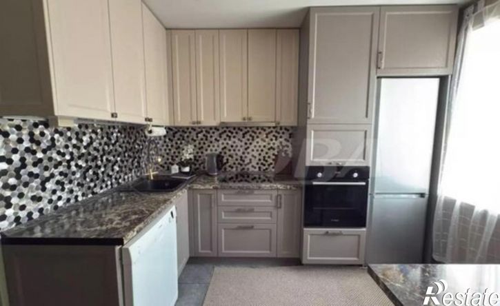 4-комн квартира ул Ставропольская, 11а,  д. 11а