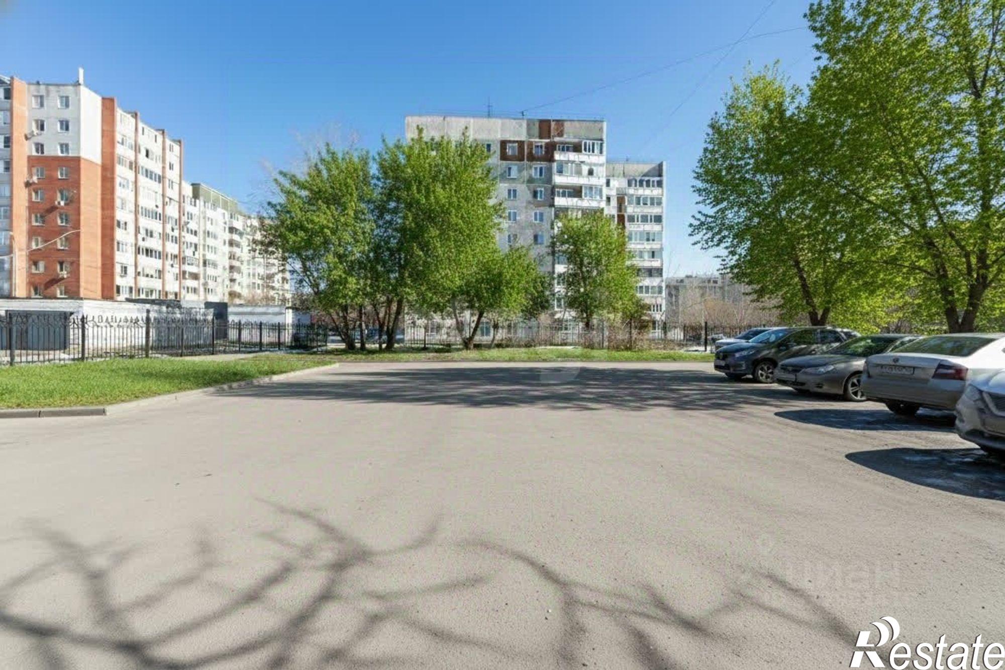 Купить торговое помещение за 59 899 400 рублей на ул Московский тракт, 133