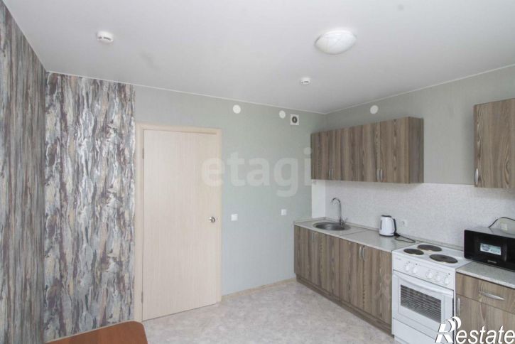2-комн квартира ул Республики, 204 13,  д. 204 13,  к. 13
