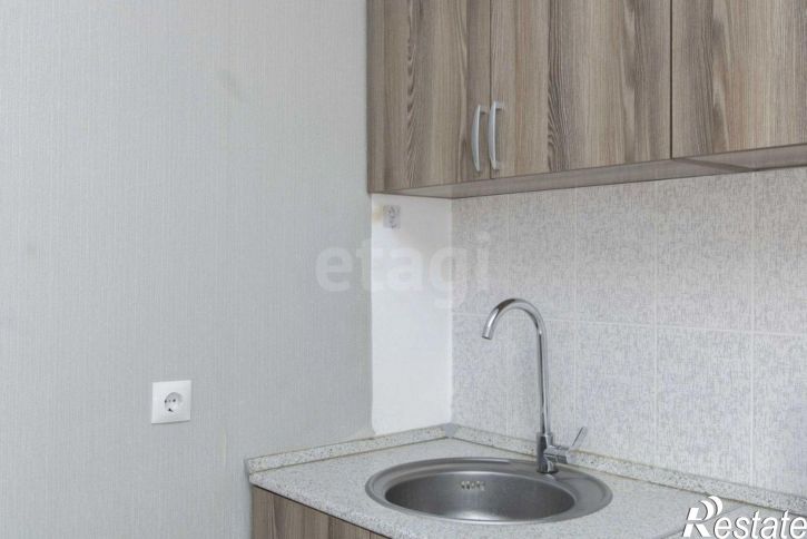 2-комн квартира ул Республики, 204 13,  д. 204 13,  к. 13