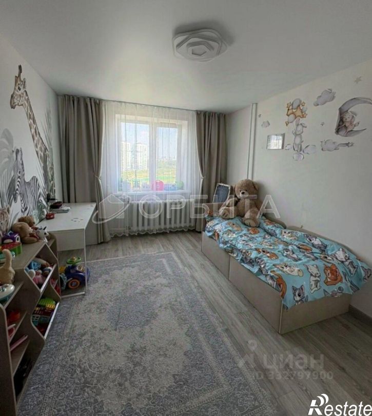 3-комн квартира ул Домостроителей, 18,  д. 18