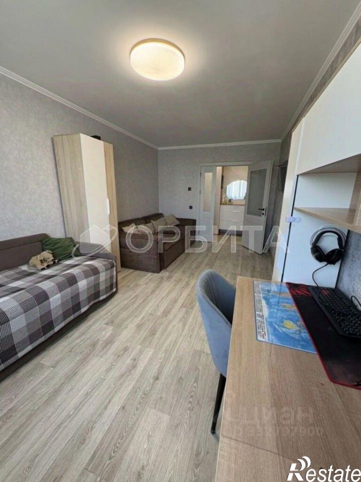 3-комн квартира ул Домостроителей, 18,  д. 18