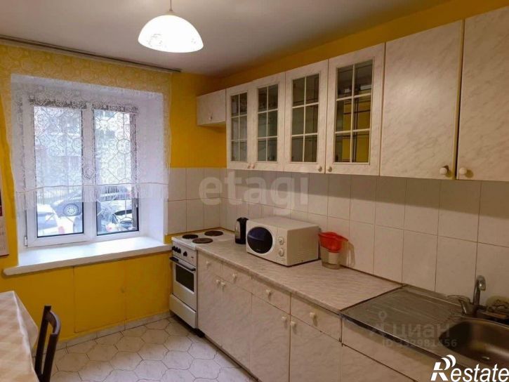3-комн квартира ул Красина, 8,  д. 8