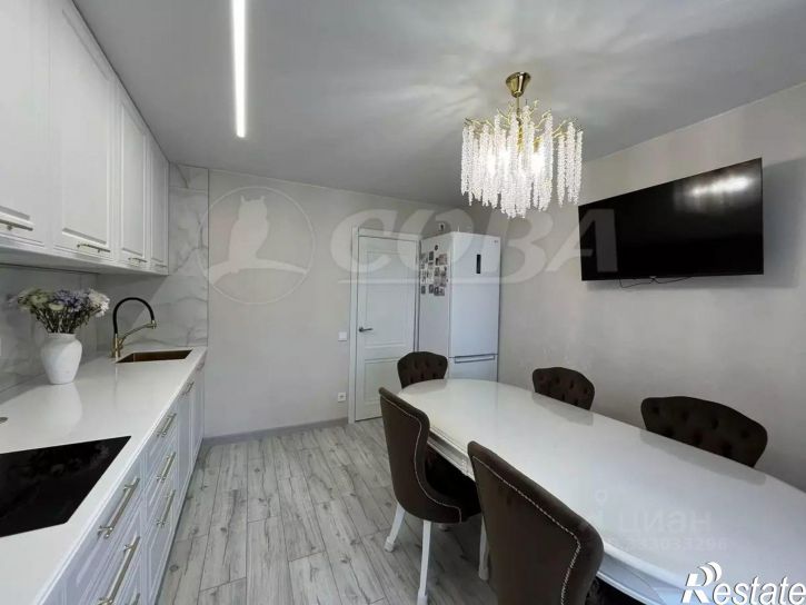3-комн квартира ул Мельникайте, 122,  д. 122