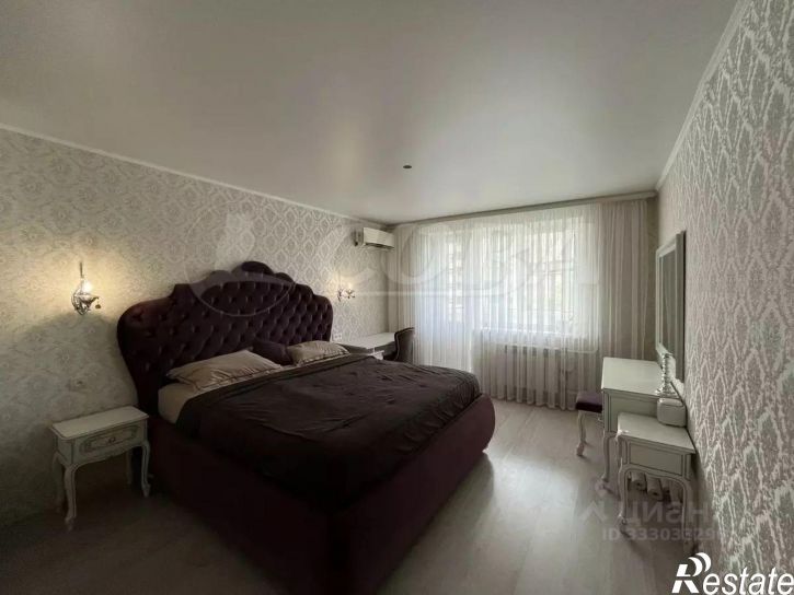 3-комн квартира ул Мельникайте, 122,  д. 122