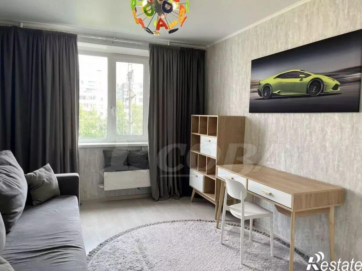 3-комн квартира ул Мельникайте, 122,  д. 122