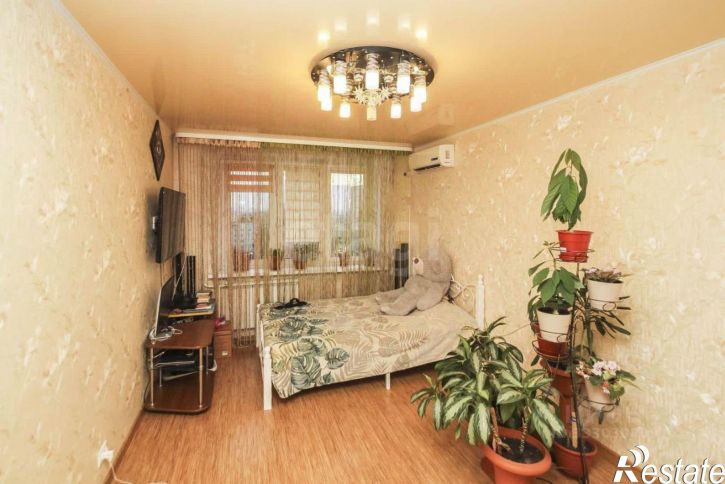 3-комн квартира ул Домостроителей, 18,  д. 18