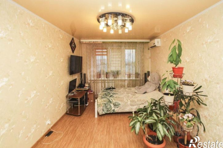 3-комн квартира ул Домостроителей, 18,  д. 18
