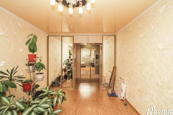 3-комн квартира ул Домостроителей, 18,  д. 18