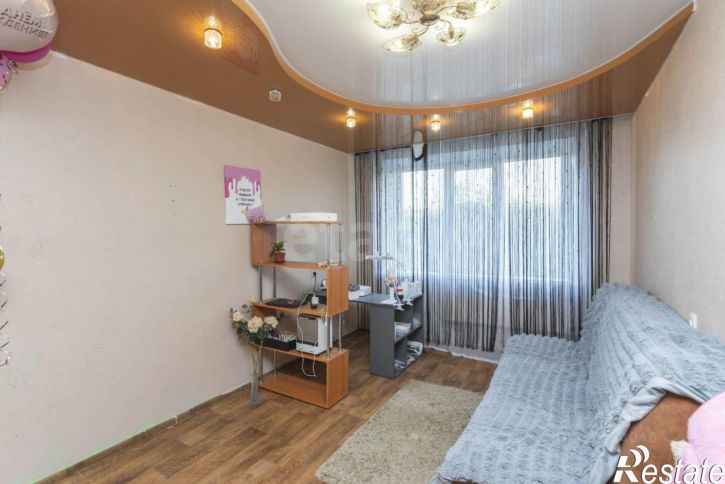 4-комн квартира ул Мельникайте, 135,  д. 135