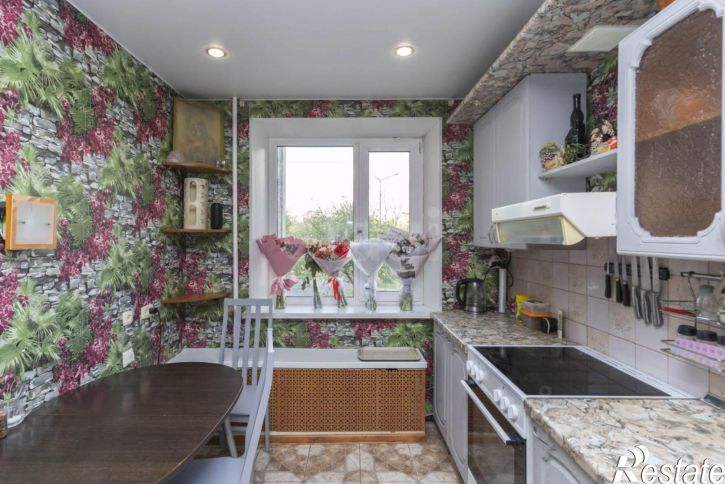 4-комн квартира ул Мельникайте, 135,  д. 135