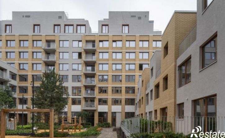 3-комн квартира улица Муравленко, 24,  д. 24