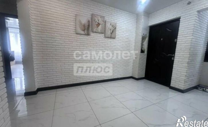 3-комн квартира ул Кремлевская, 110 3,  д. 110 3,  к. 3