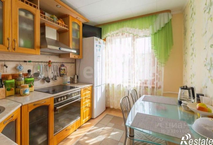 3-комн квартира ул Камчатская, 50,  д. 50