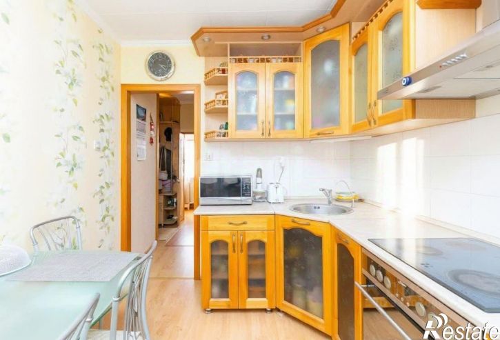 3-комн квартира ул Камчатская, 50,  д. 50