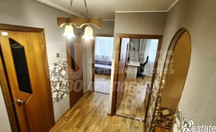 2-комн квартира Тюмень, 6-й микрорайон, улица Валерии Гнаровской, 10