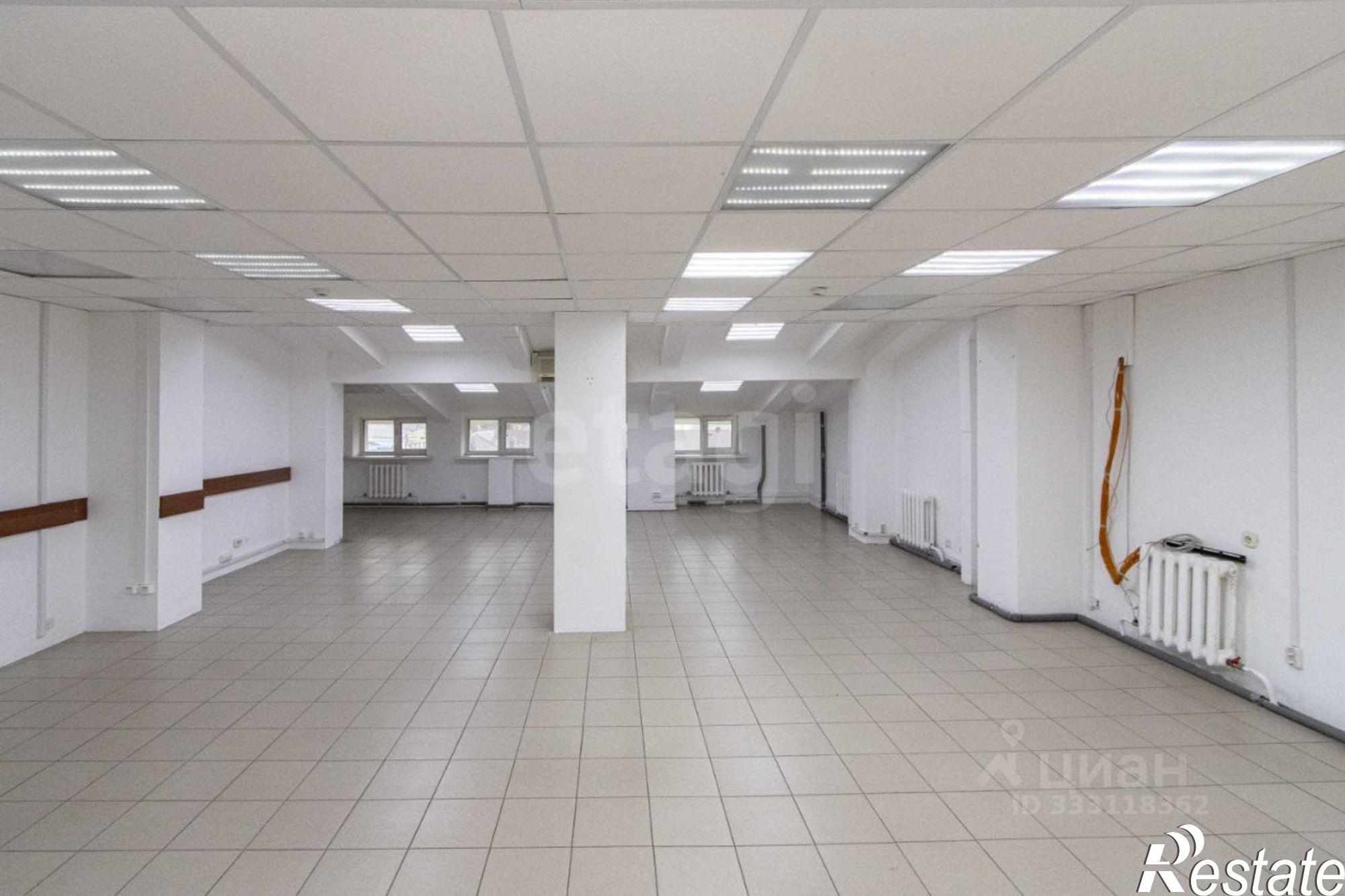 Купить офис, помещение под офис за 8 920 710 рублей на ул Кирова, 40/33