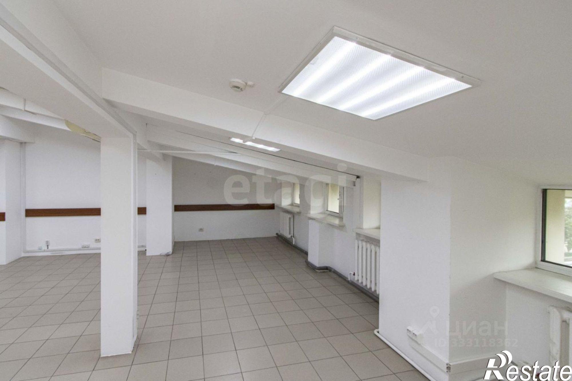 Купить офис, помещение под офис за 8 920 710 рублей на ул Кирова, 40/33