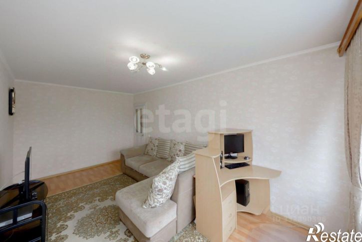 3-комн квартира ул Моторостроителей, 10,  д. 10
