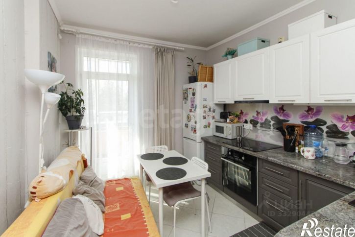 2-комн квартира ул Бакинских Комиссаров, 3,  д. 3