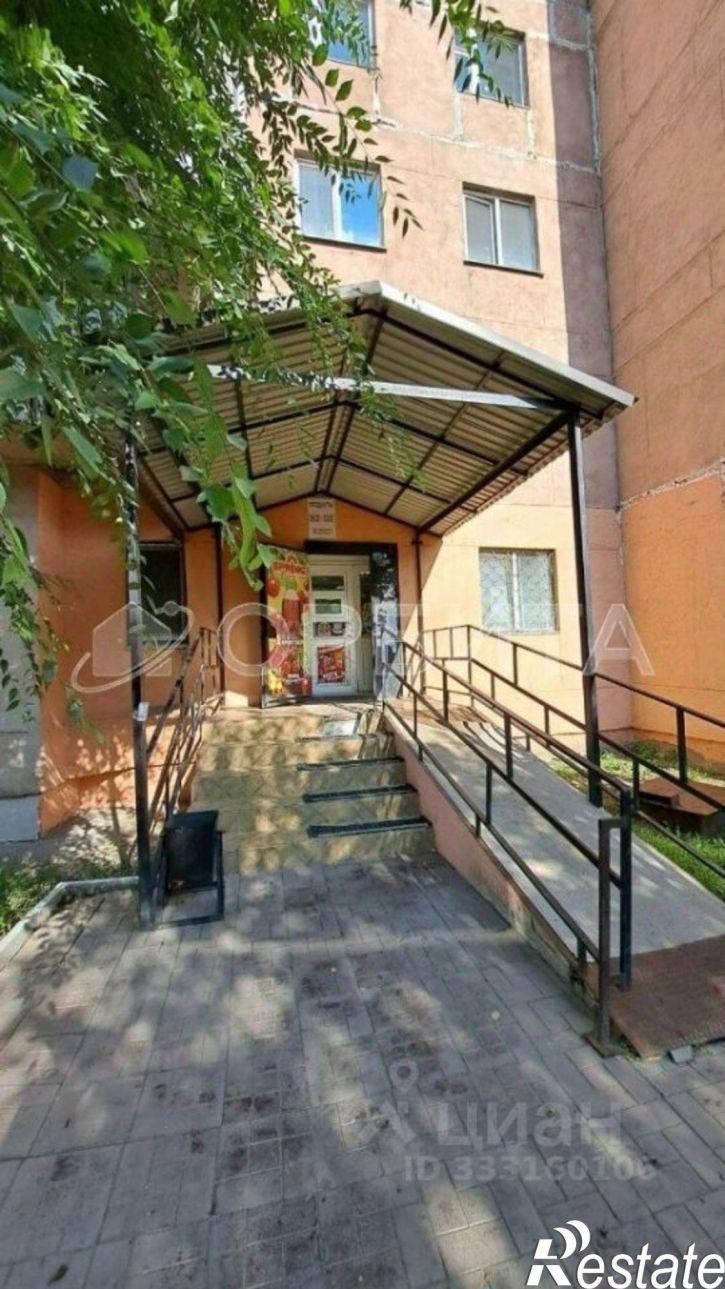 Торговое помещение ул Николая Чаплина, 126,  д. 126