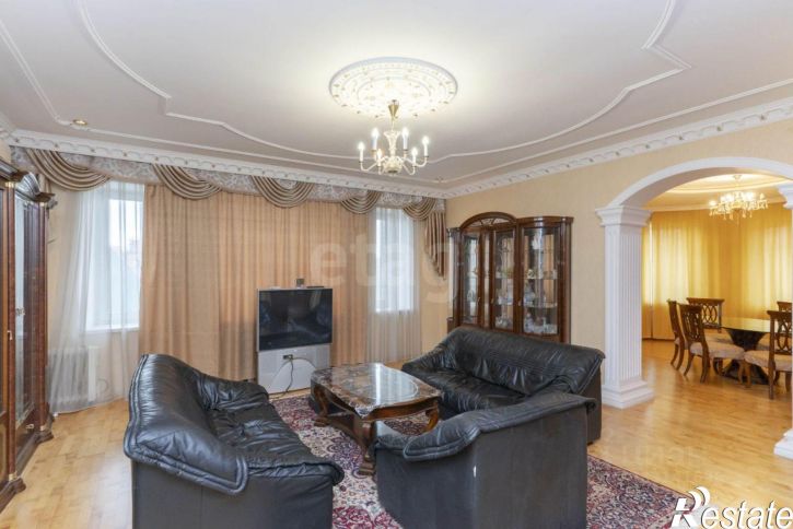 4-комн квартира ул Александра Логунова, 11,  д. 11