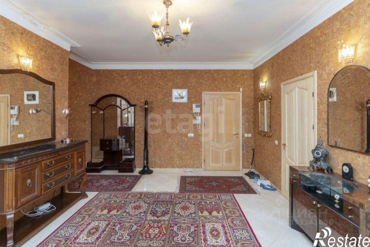 4-комн квартира ул Александра Логунова, 11,  д. 11