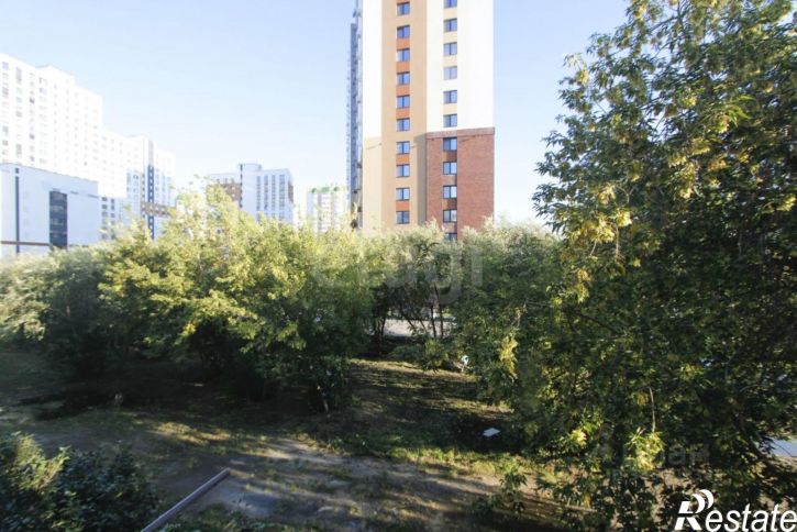 3-комн квартира ул Домостроителей, 4а,  д. 4а