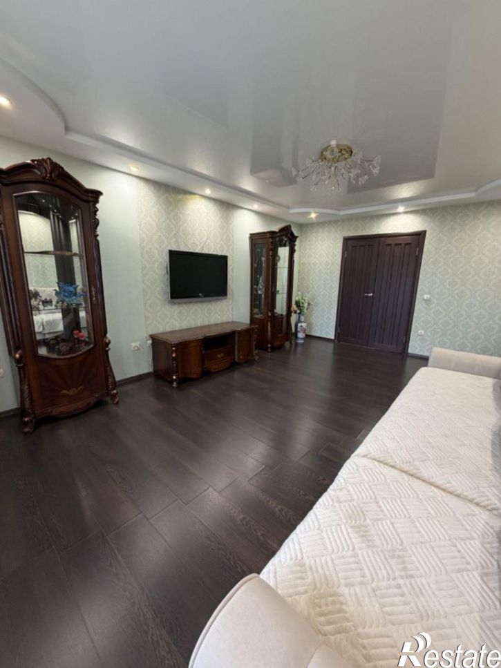 4-комн квартира ул Пермякова, 48/2,  д. 48/2