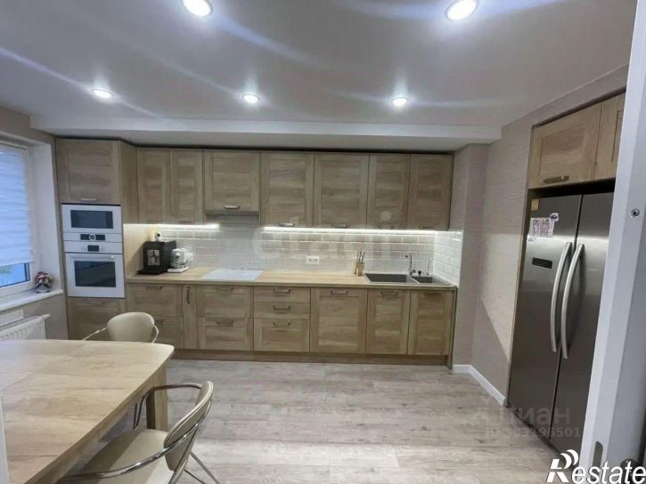 3-комн квартира ул Монтажников, 61,  д. 61