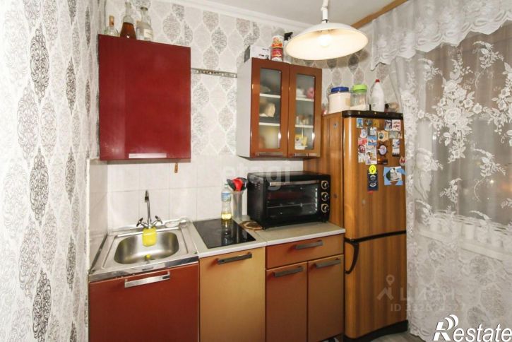 3-комн квартира ул Таврическая, 10,  д. 10