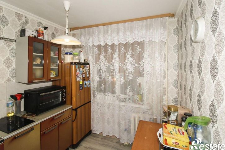 3-комн квартира ул Таврическая, 10,  д. 10